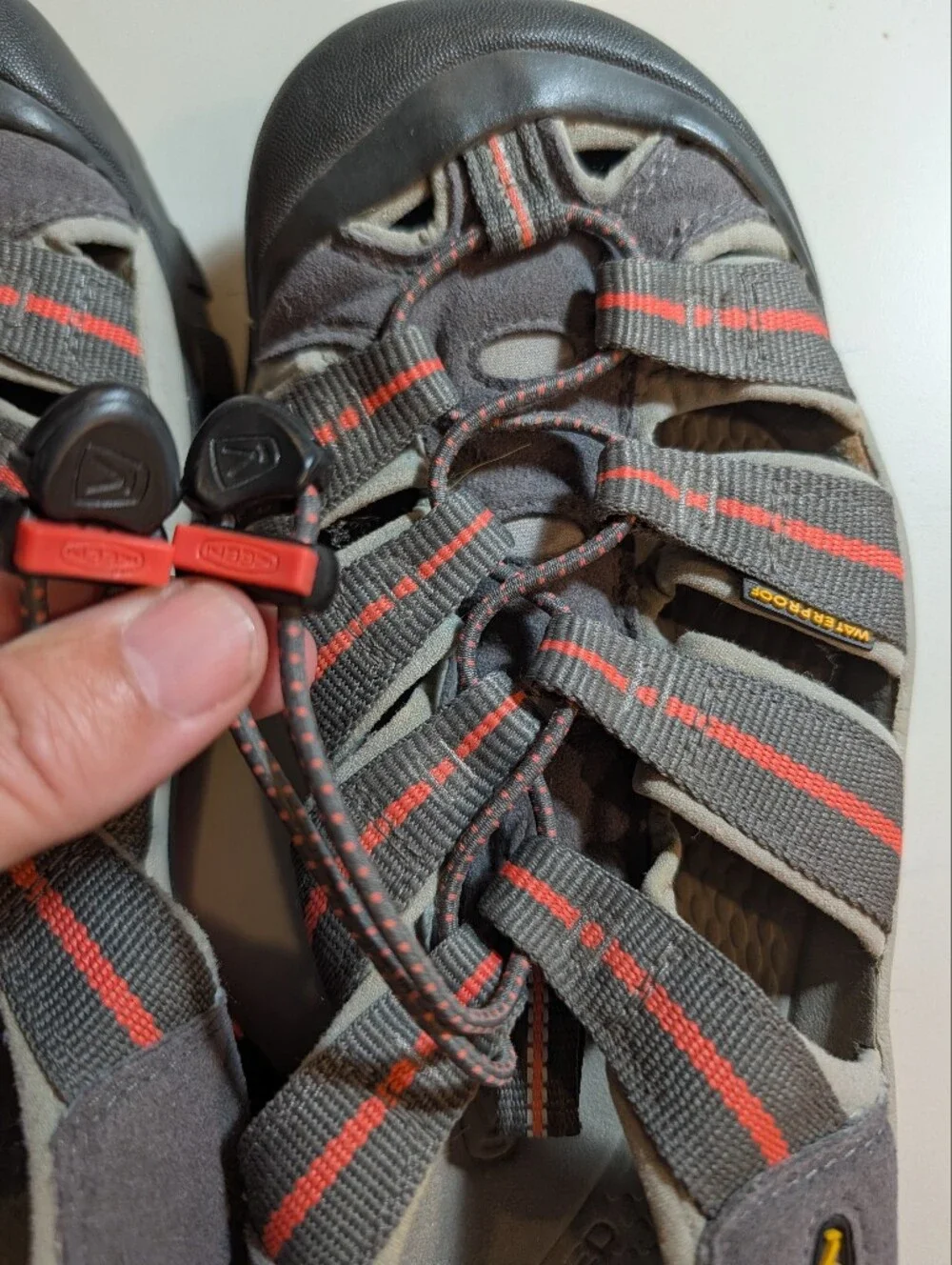 Keen Mens 10.5 Newport H2 Closed-Toe Sport Sandals in Gray with Orange Stripes